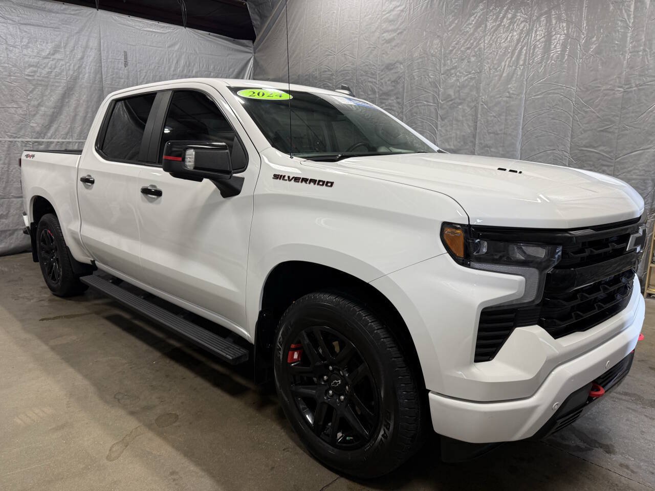 Used 2024 Chevrolet Silverado 1500 RST w/ Redline Edition