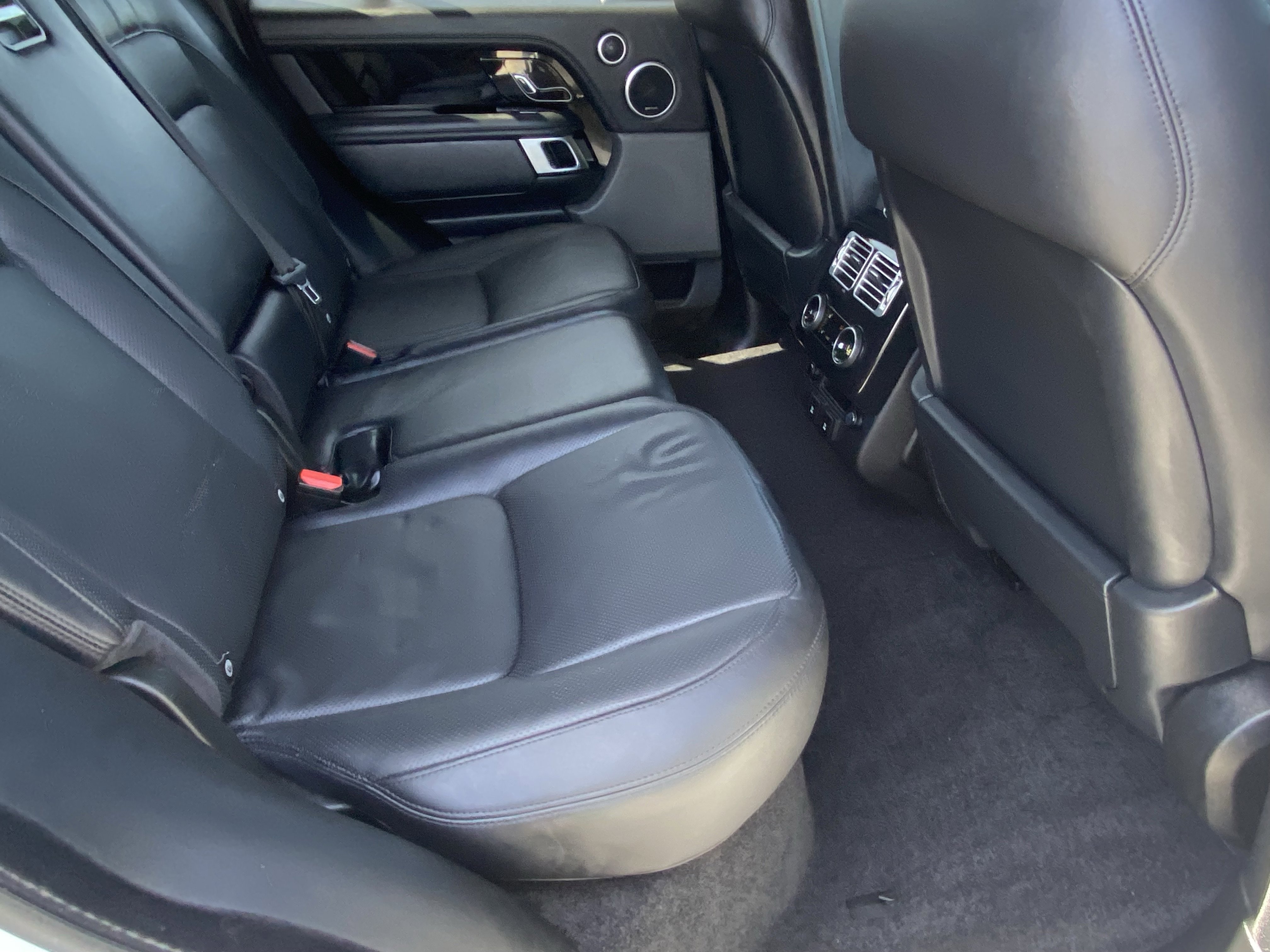 Used 2019 Land Rover Range Rover HSE AWD/4WD image 12
