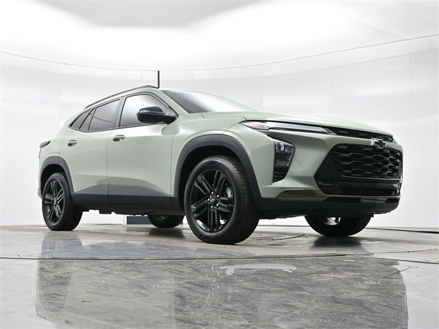 Used 2025 Chevrolet Trax ACTIV w/ Sunroof Package image 25