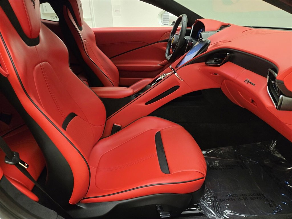 Used 2022 Ferrari Roma image 24