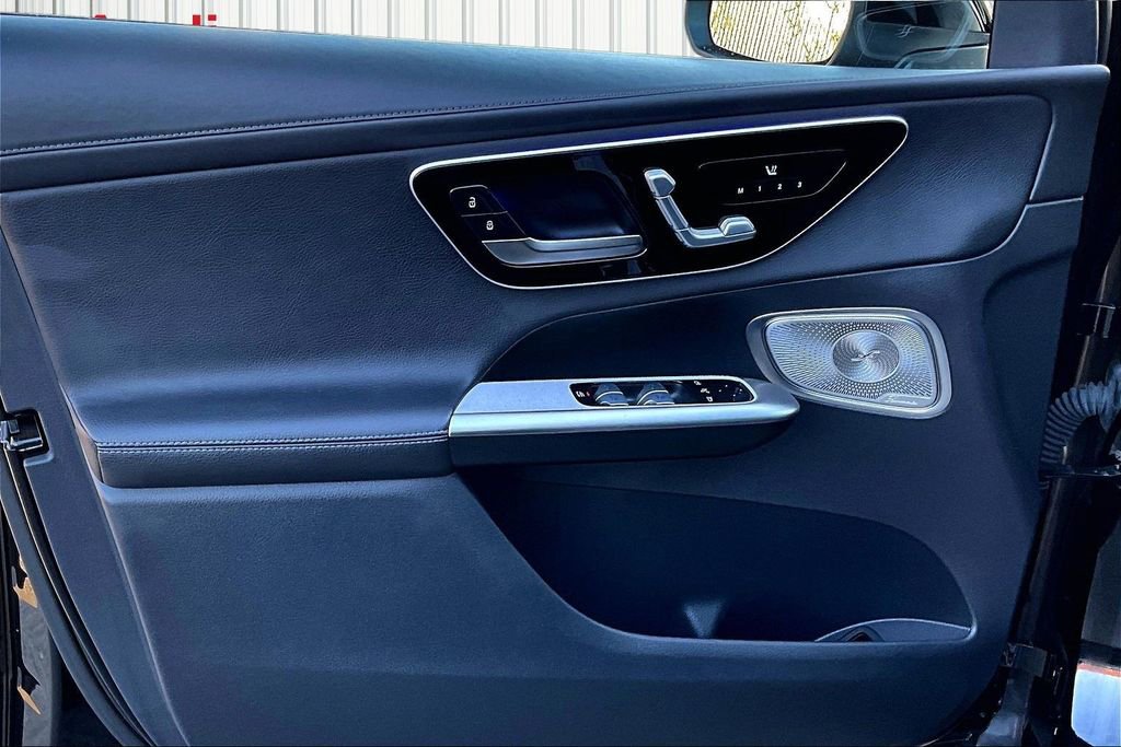 Used 2024 Mercedes-Benz GLC 300 4MATIC image 20