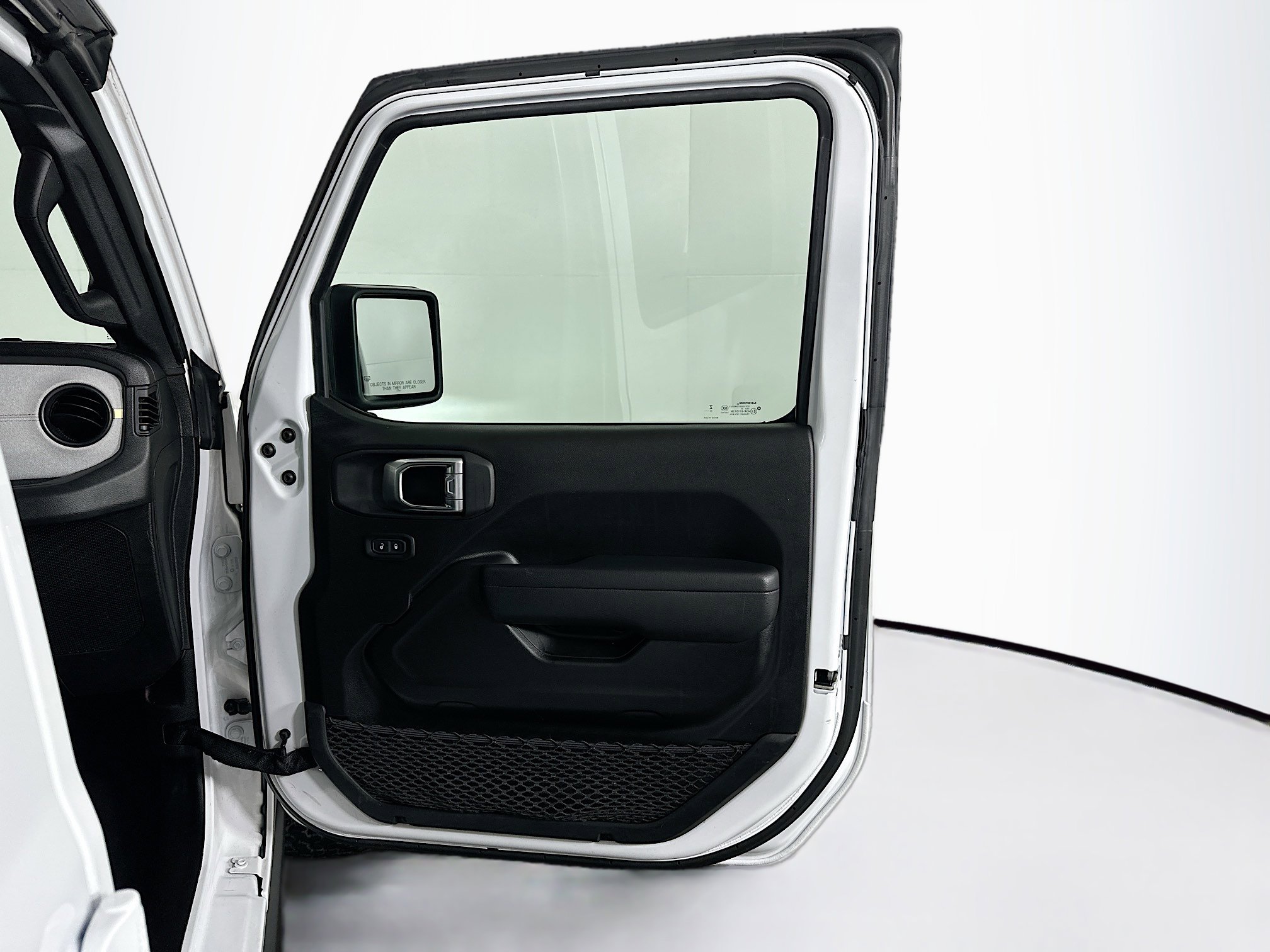 Used 2024 Jeep Wrangler Willys image 30