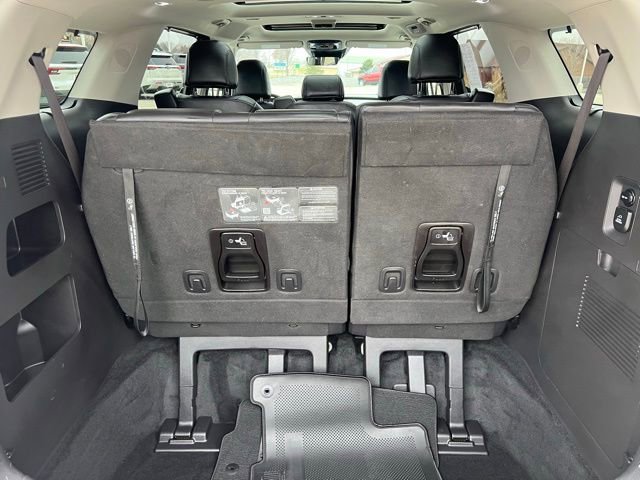 Used 2025 Kia Carnival SX image 23