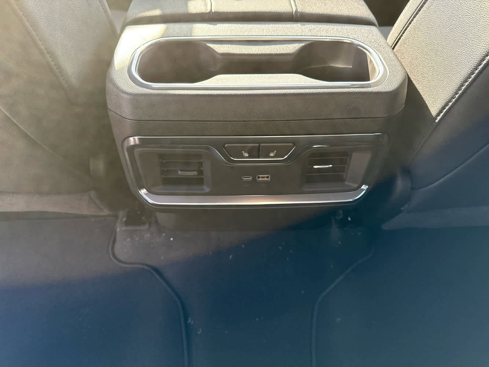 New 2026 GMC Sierra 2500 SLT w/ SLT Premium Package image 13