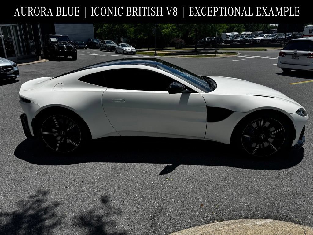 Used 2021 Aston Martin V8 Vantage Coupe RWD image 2