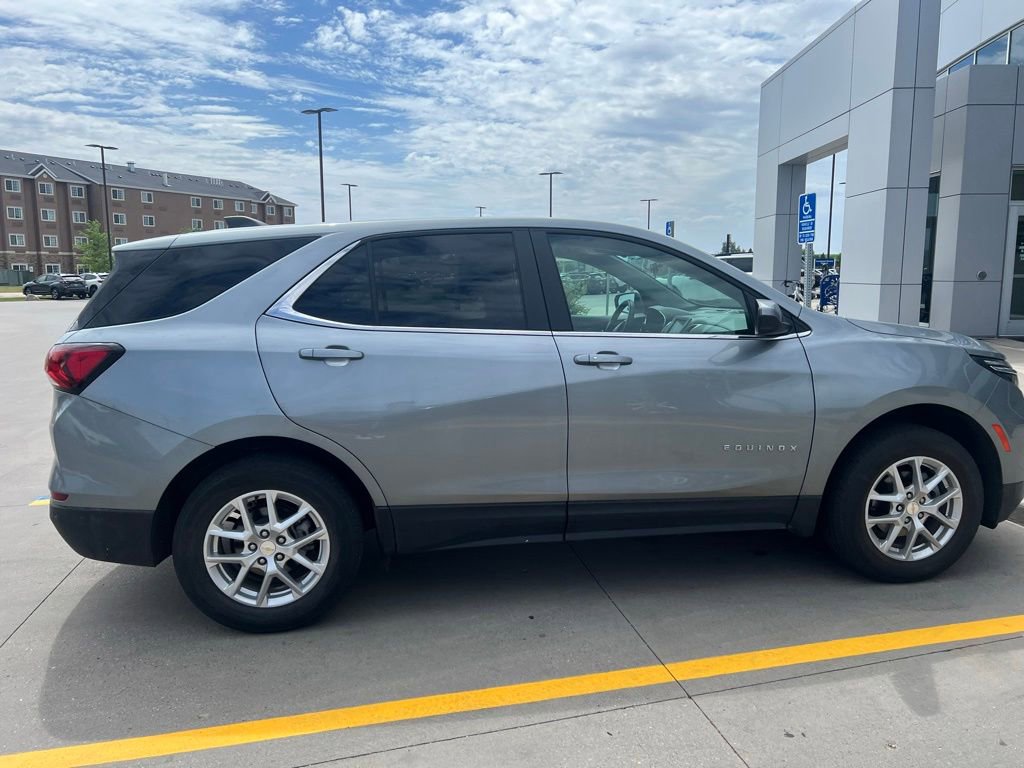 Used 2023 Chevrolet Equinox LT AWD/4WD image 6
