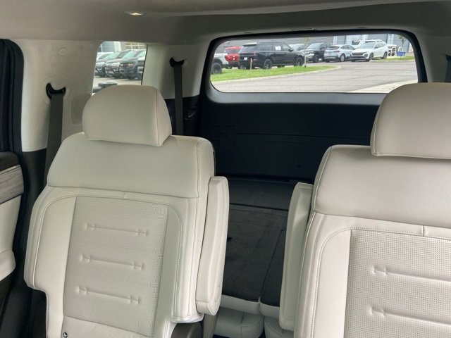 New 2025 Hyundai Santa Fe Calligraphy image 11