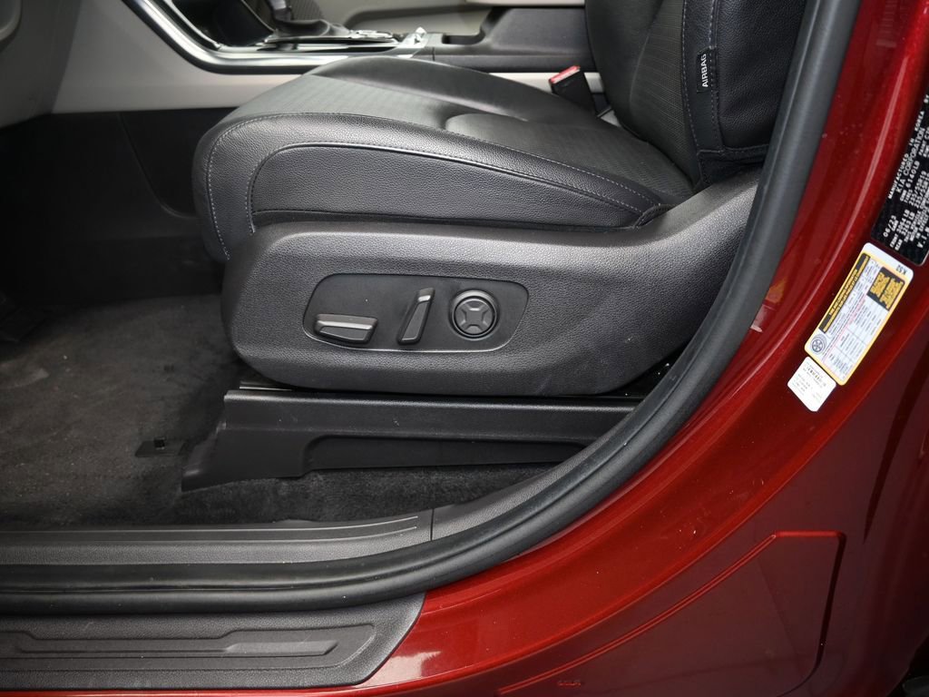 Used 2024 Kia Carnival SX Prestige image 16