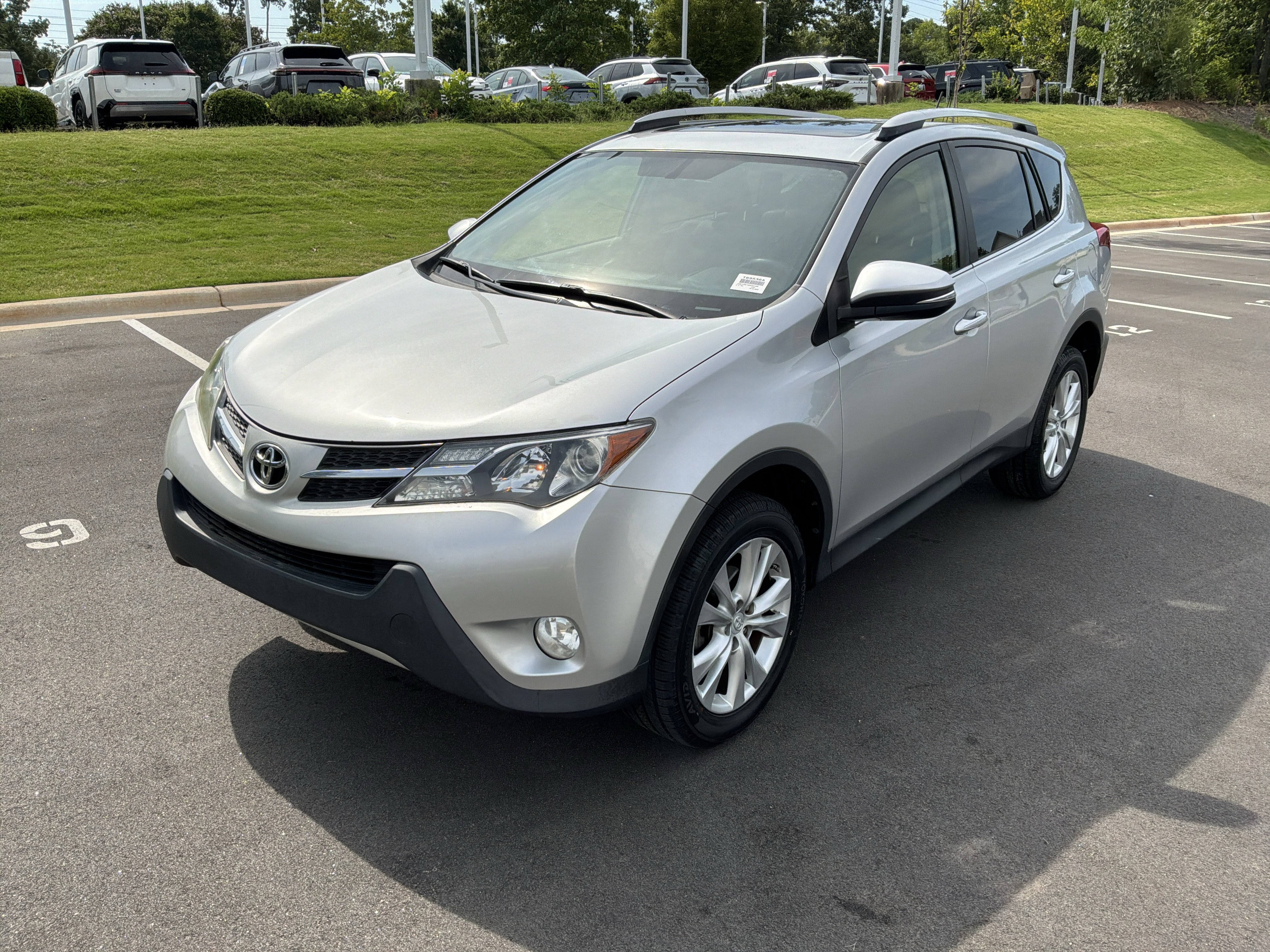 Used 2013 Toyota RAV4 Limited FWD image 5