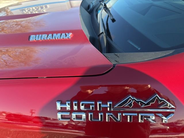 Used 2021 Chevrolet Silverado 1500 High Country w/ Technology Package image 9