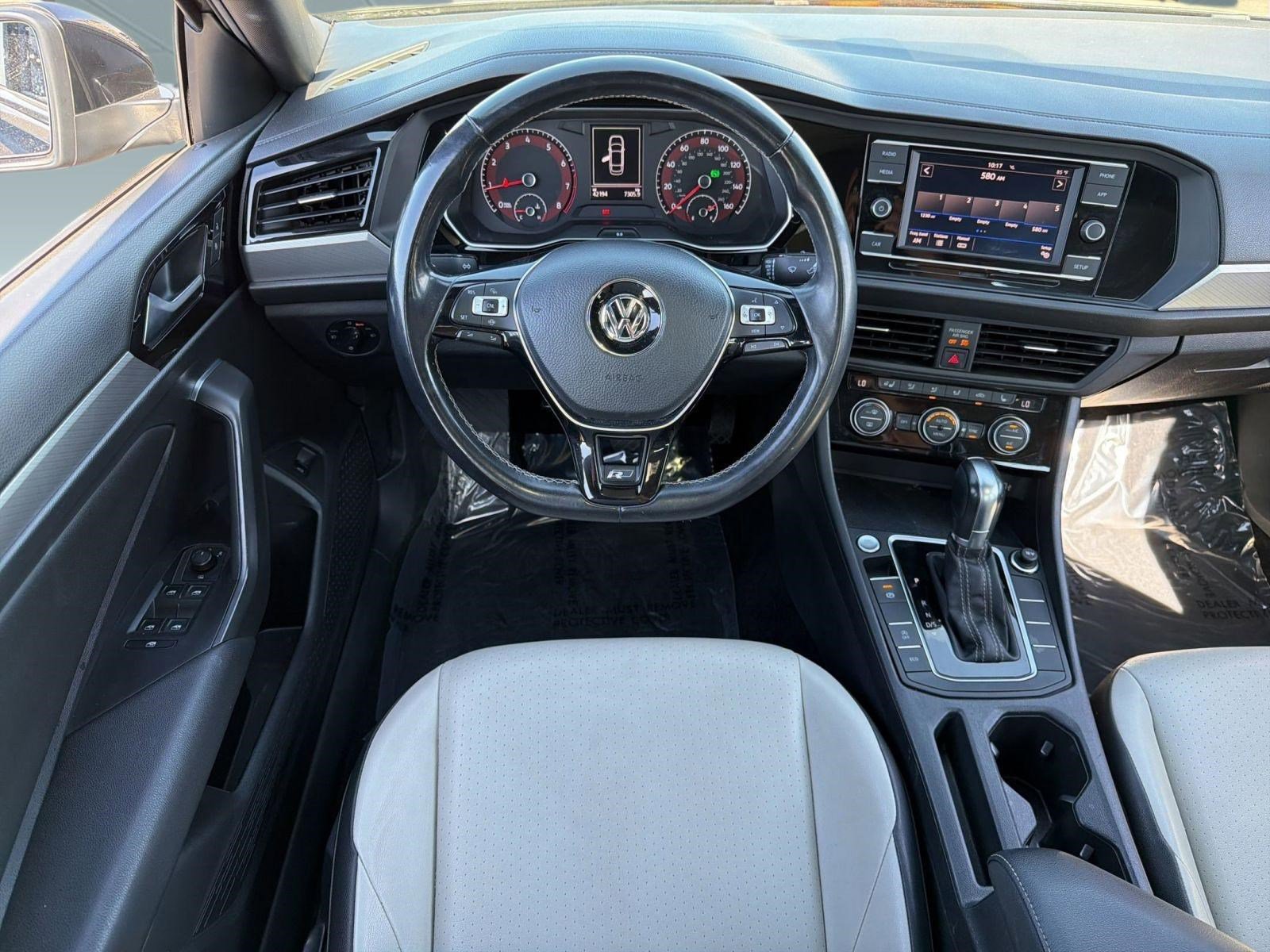 Used 2019 Volkswagen Jetta R-Line w/ R-Line Cold Weather Package image 27