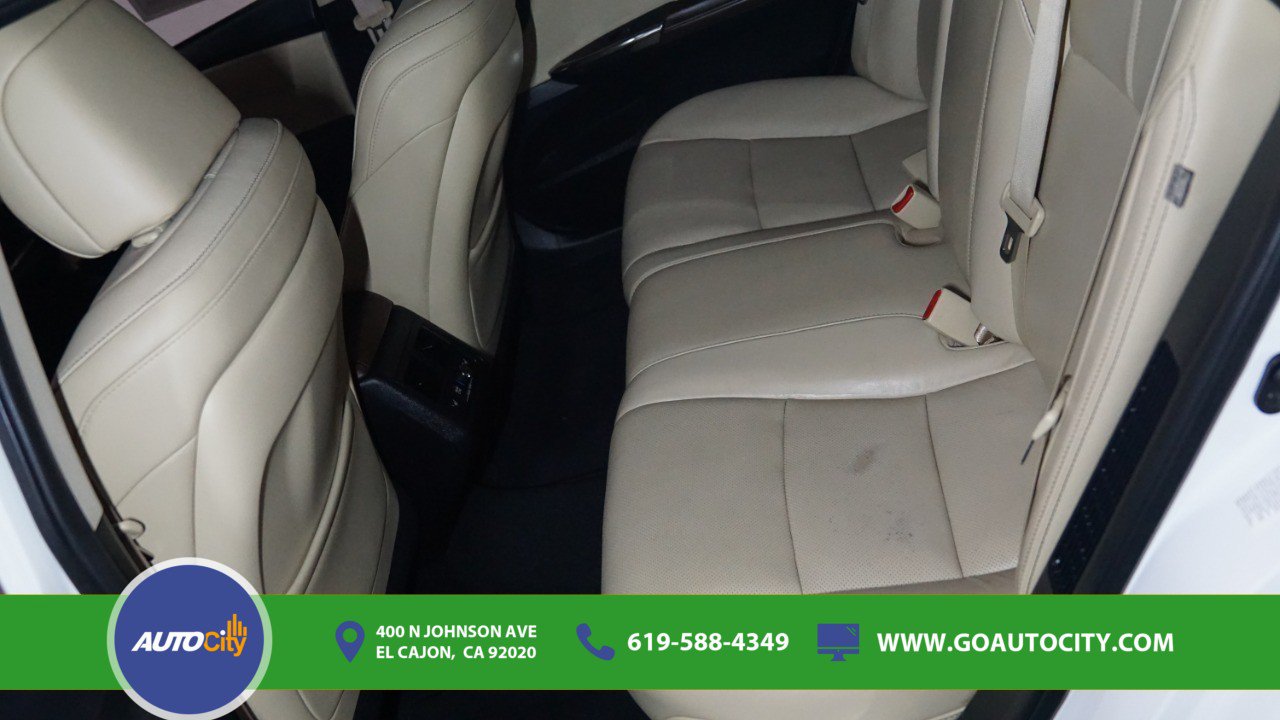 Used 2017 Toyota Avalon Limited w/ Carpet Mat Package FWD image 14