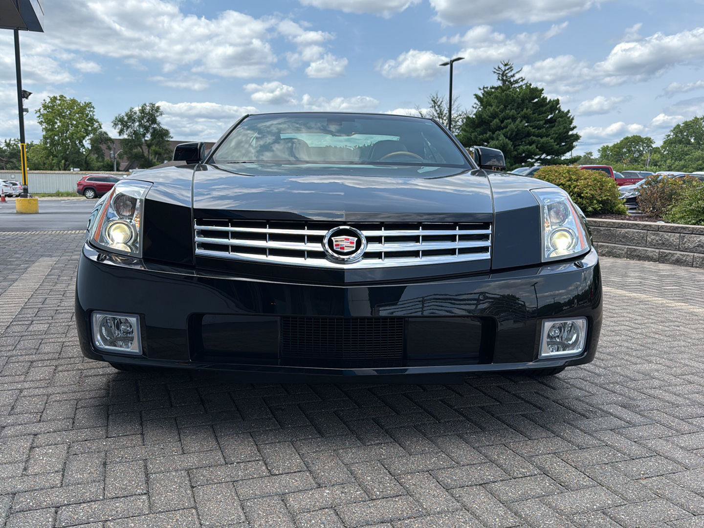 Used 2006 Cadillac XLR RWD image 8