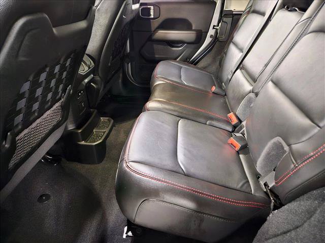 Used 2021 Jeep Wrangler Unlimited Rubicon AWD/4WD image 16