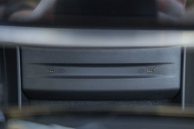 New 2026 Volvo EX90 Ultra image 23