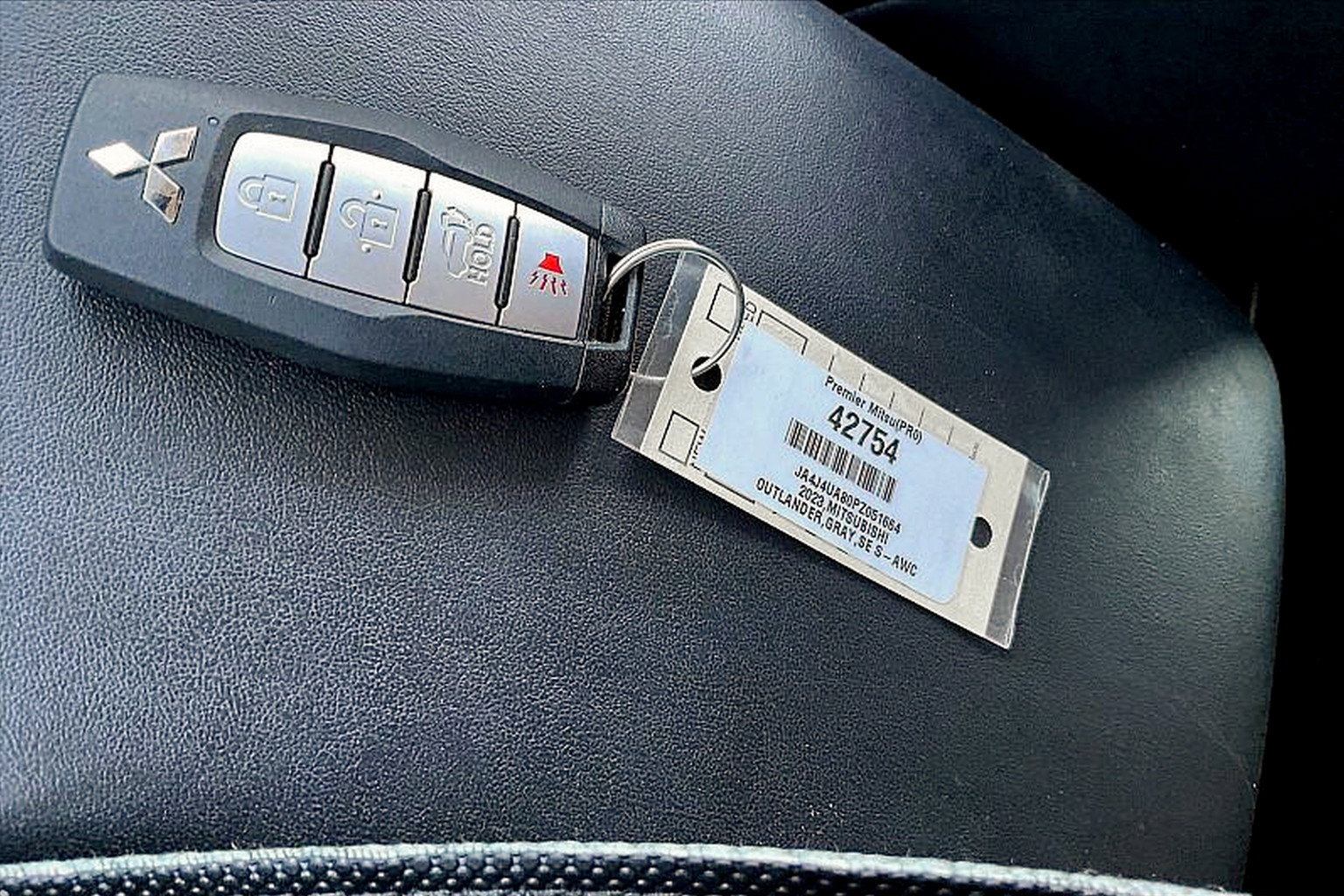 Used 2023 Mitsubishi Outlander SE image 10