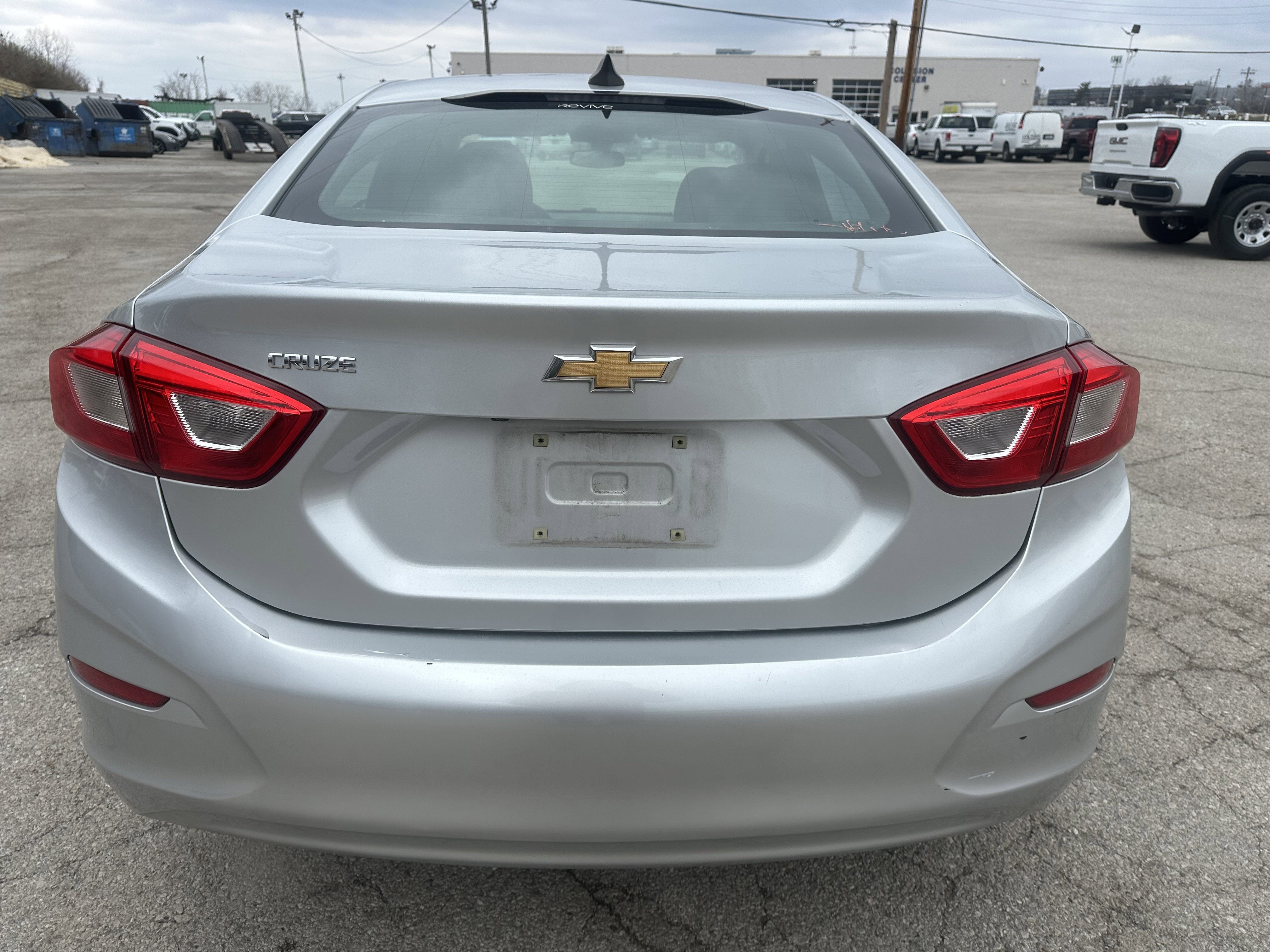 Used 2018 Chevrolet Cruze LS image 6