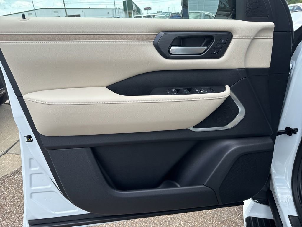 New 2026 Nissan Armada Platinum Reserve AWD/4WD image 10