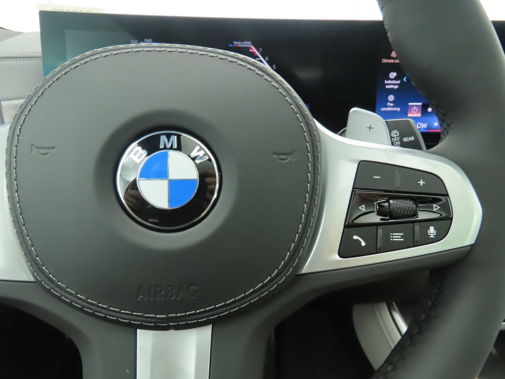 Used 2026 BMW X5 xDrive40i w/ M Sport Package AWD/4WD image 13