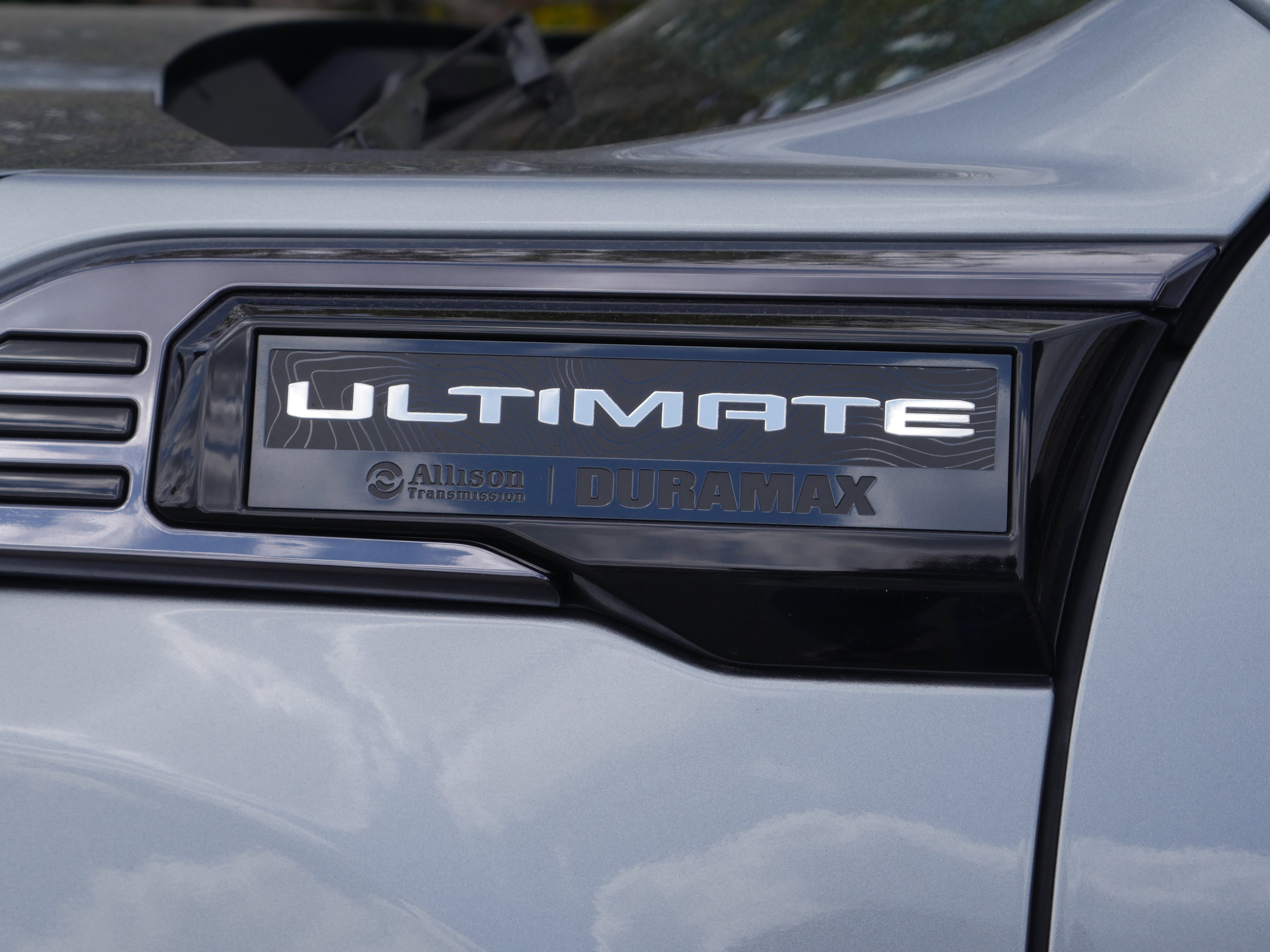 Used 2025 GMC Sierra 2500 Denali Ultimate w/ Max Trailering Package AWD/4WD image 15