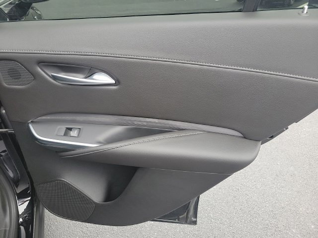 Used 2024 Cadillac XT4 Premium Luxury FWD image 12