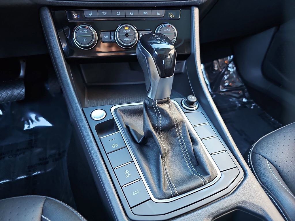 Used 2024 Volkswagen Jetta SE image 15