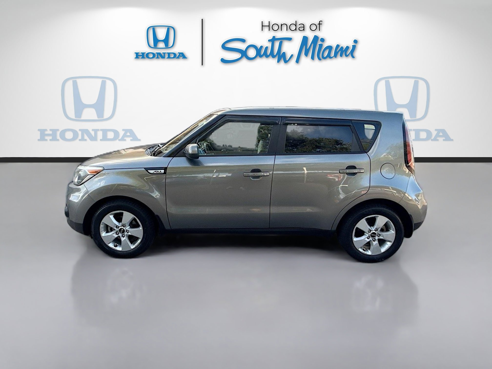 Used 2019 Kia Soul FWD image 4