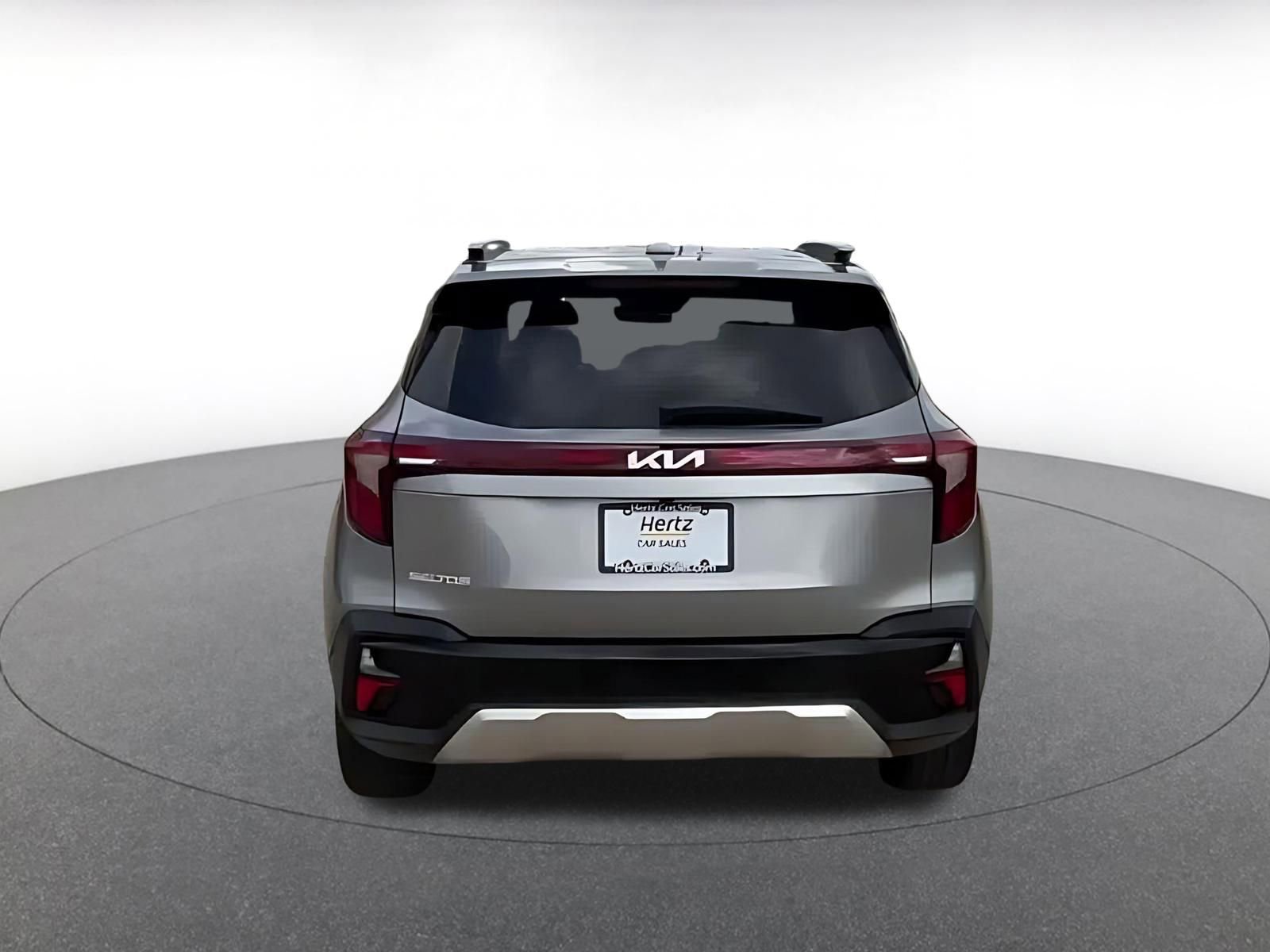 Used 2025 Kia Seltos S image 12