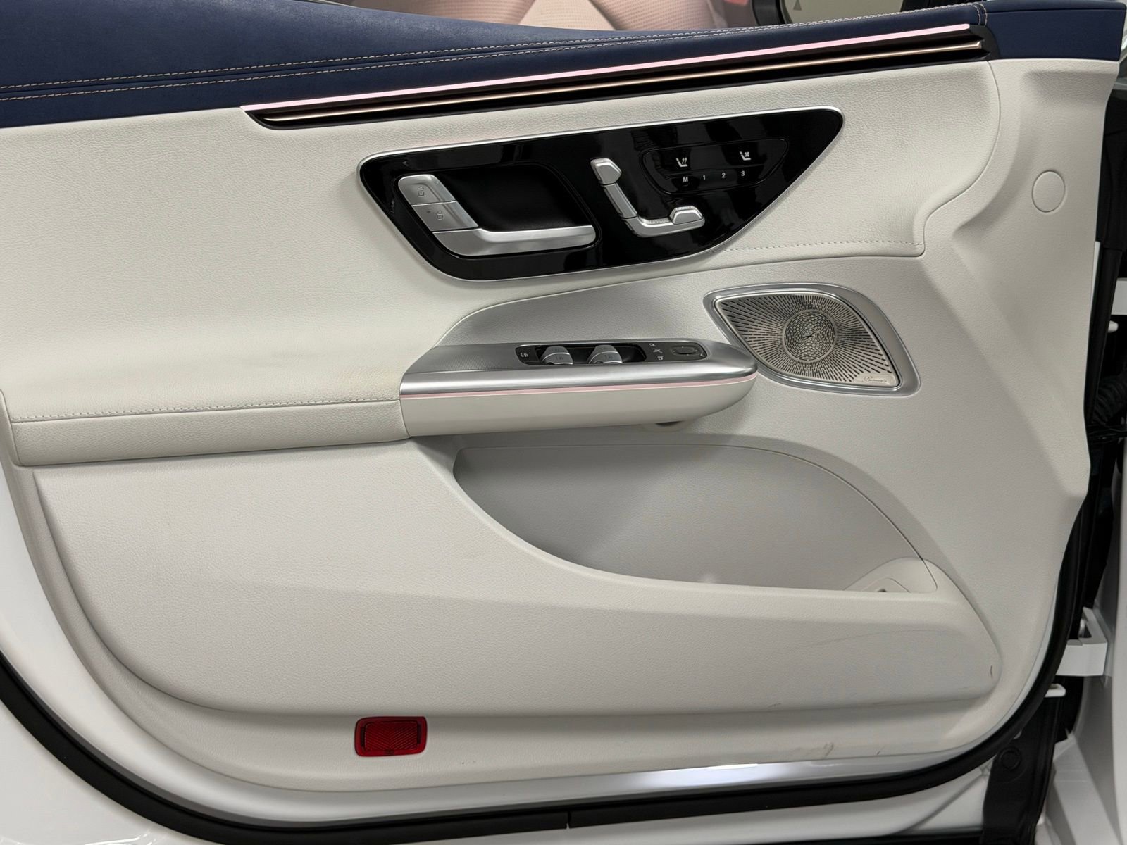 Used 2023 Mercedes-Benz EQE AMG 4MATIC Sedan image 16