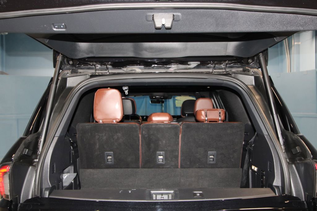 Used 2025 Lincoln Navigator Reserve AWD/4WD image 44