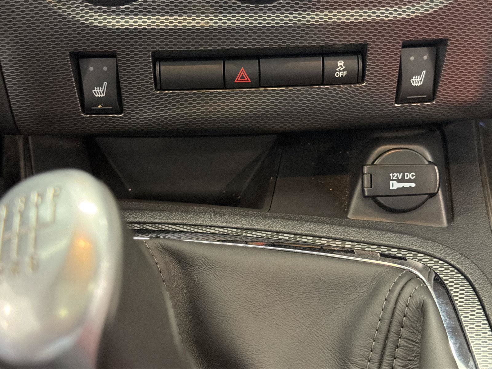 Used 2014 Dodge Challenger R/T Plus RWD image 19