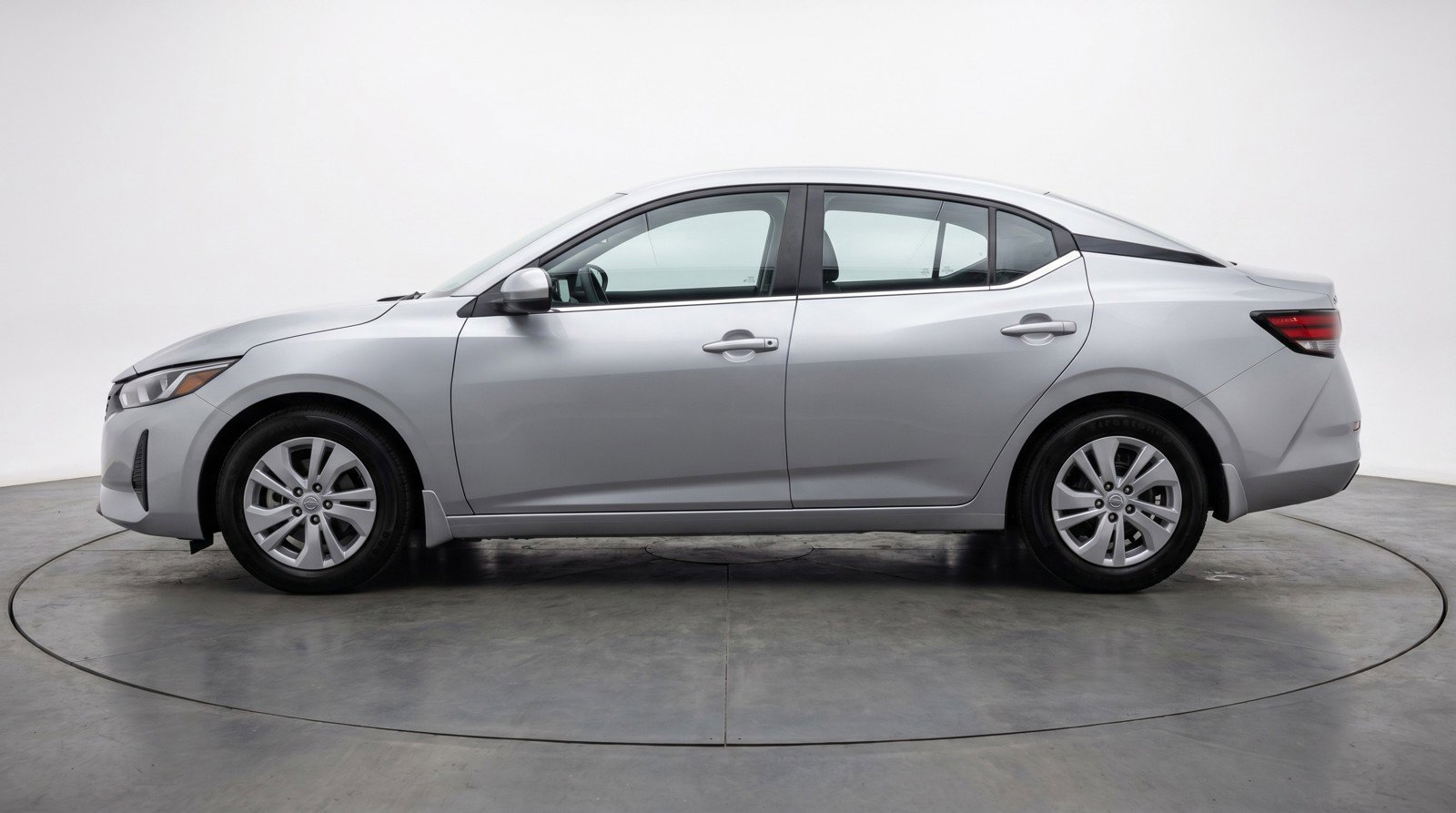 Used 2025 Nissan Sentra S FWD image 5