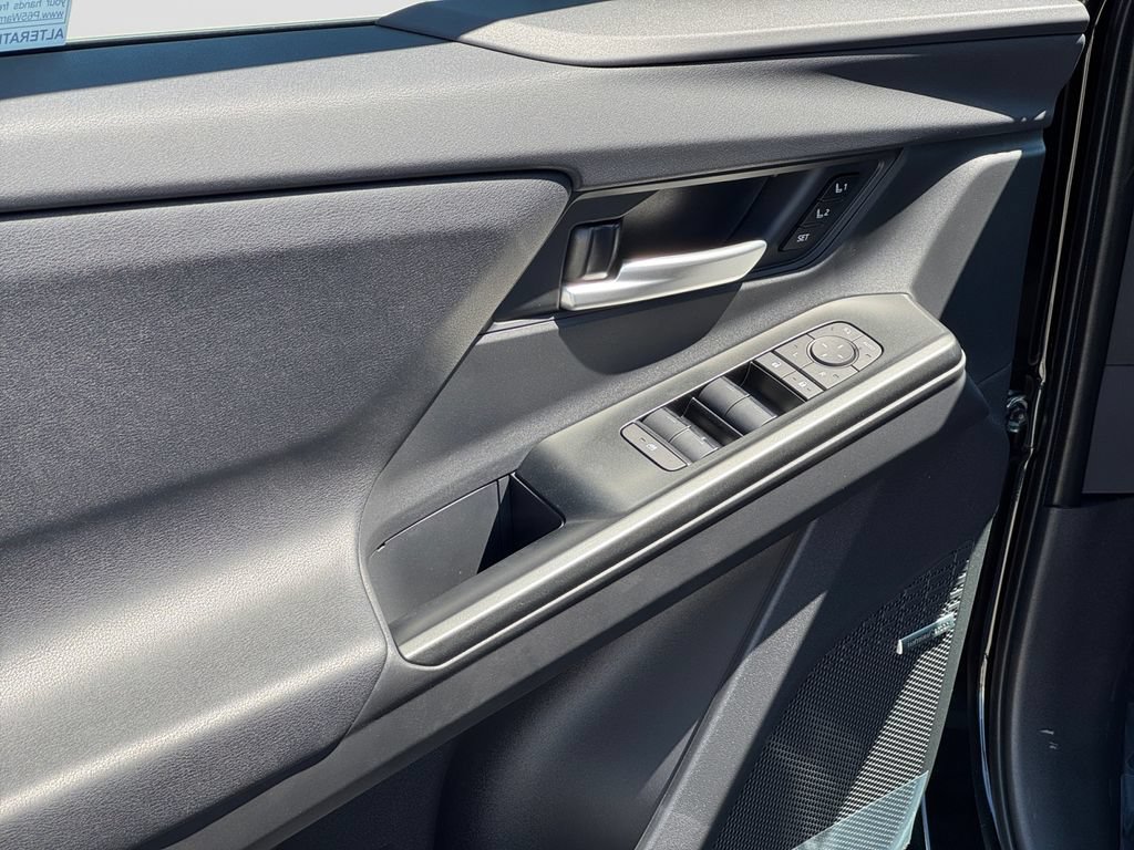 New 2026 Subaru Solterra AWD/4WD image 19