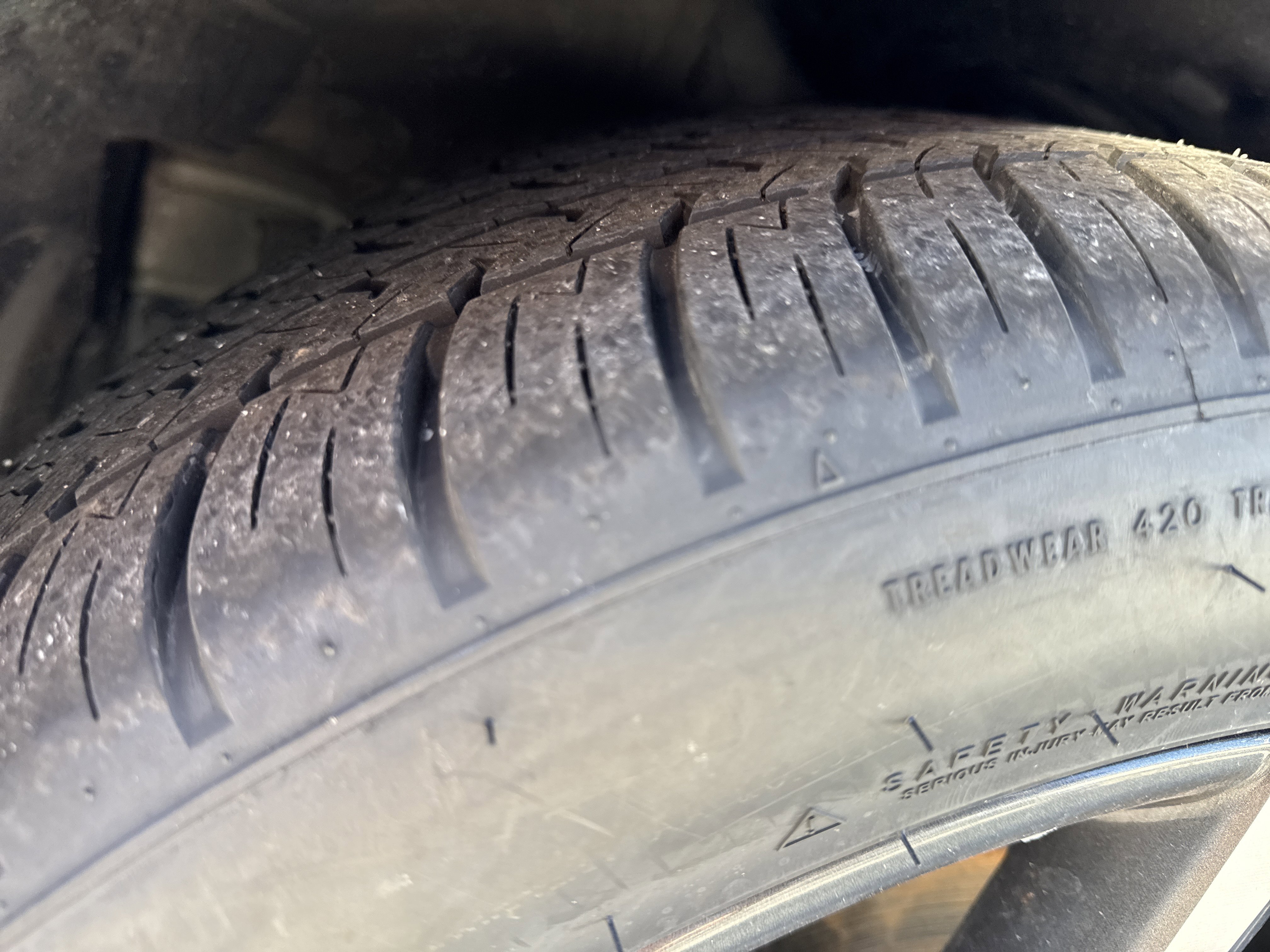 Used 2021 Toyota C-HR Limited image 23