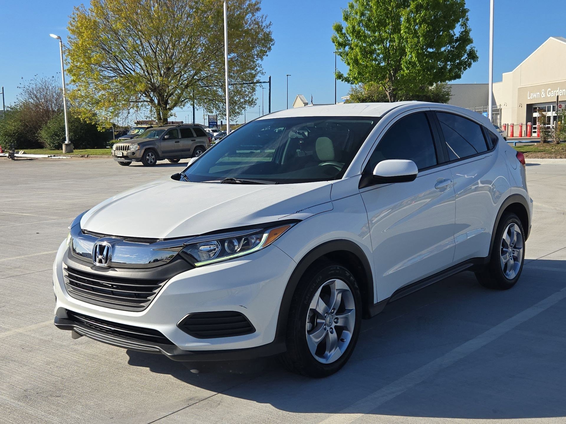 Used 2022 Honda HR-V LX image 8