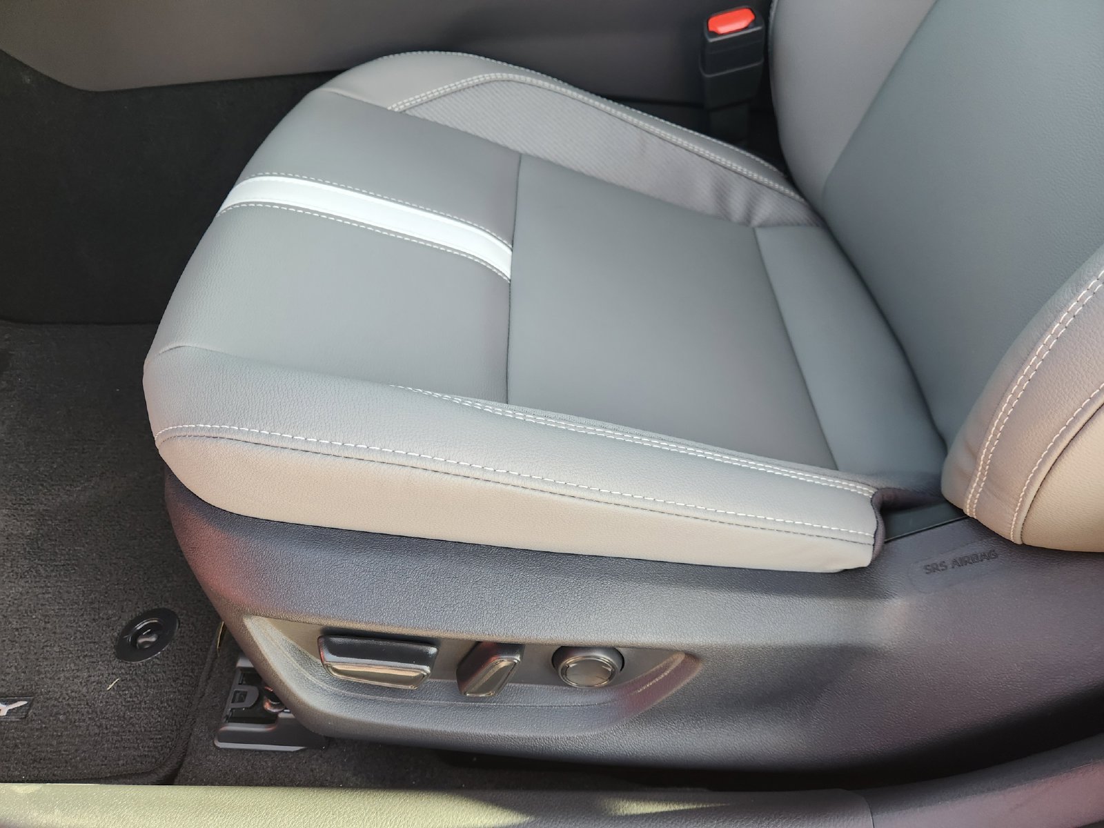 New 2026 Toyota Camry SE w/ Convenience Package FWD image 23