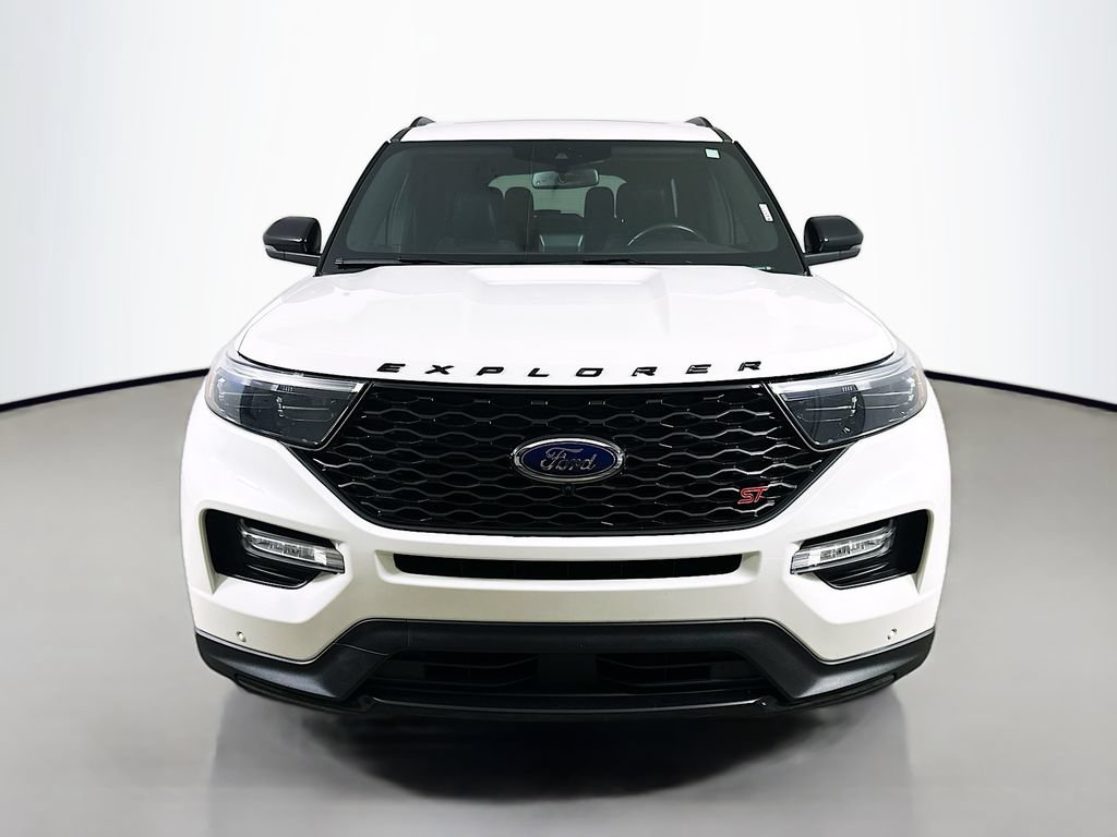 Used 2022 Ford Explorer ST w/ Equipment Group 401A AWD/4WD image 2