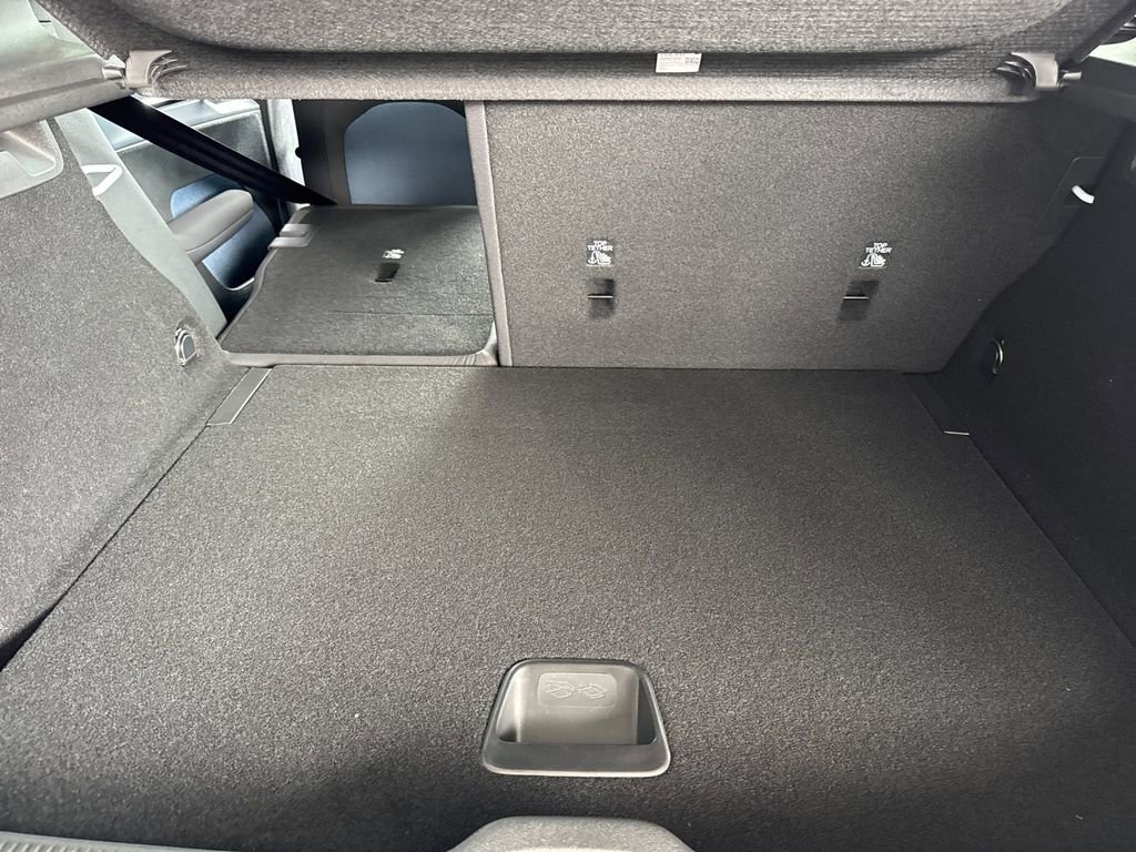 New 2026 Volvo EX30 Plus w/ Climate Package AWD/4WD image 14
