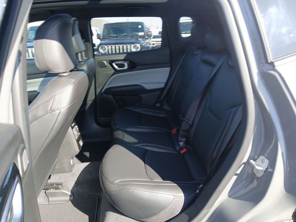 New 2026 Jeep Compass Limited w/ Sun, Sound & Navigation Group AWD/4WD image 24