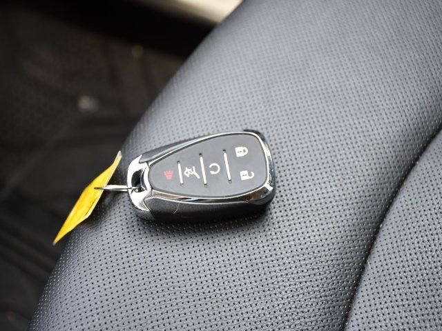 Used 2020 Chevrolet Equinox LT w/ Sport Edition image 14