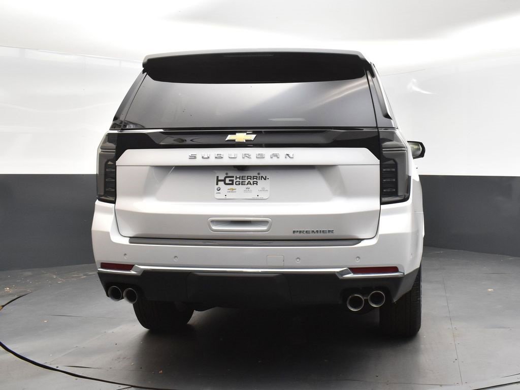 New 2025 Chevrolet Suburban Premier image 7