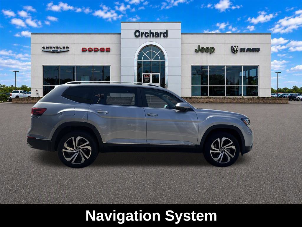 Used 2023 Volkswagen Atlas SEL AWD/4WD image 2