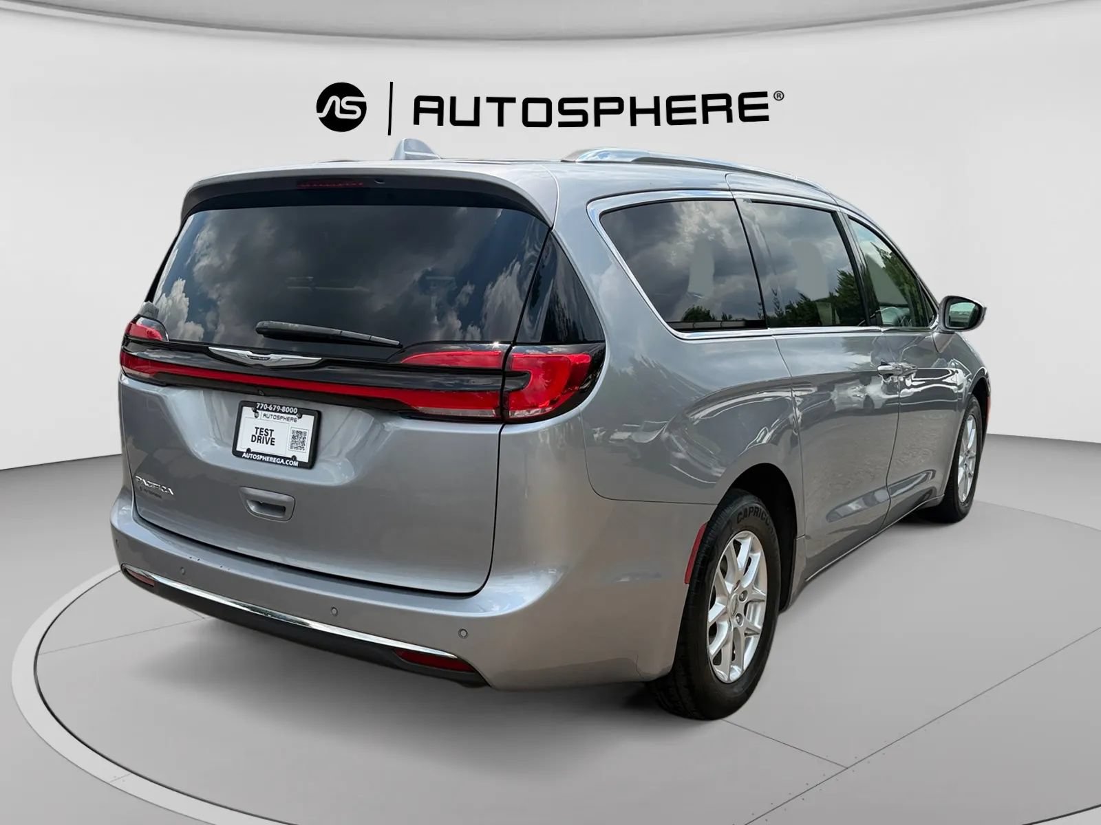 Used 2021 Chrysler Pacifica Touring-L FWD image 9