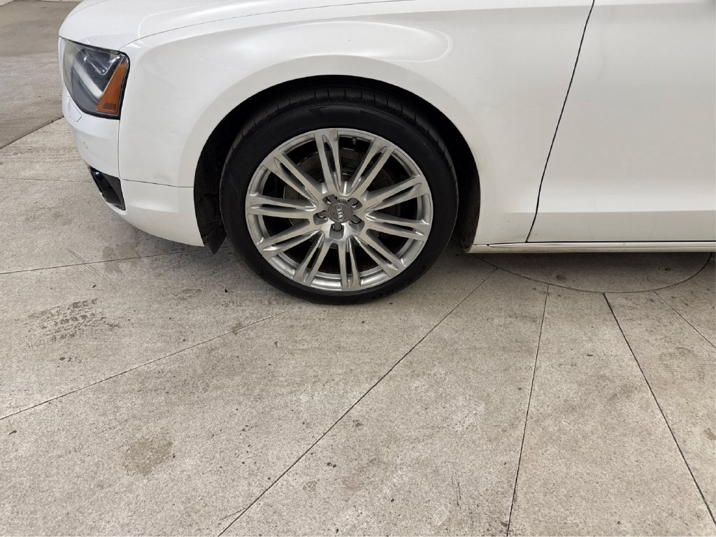 Used 2014 Audi A8 3.0T AWD/4WD image 16