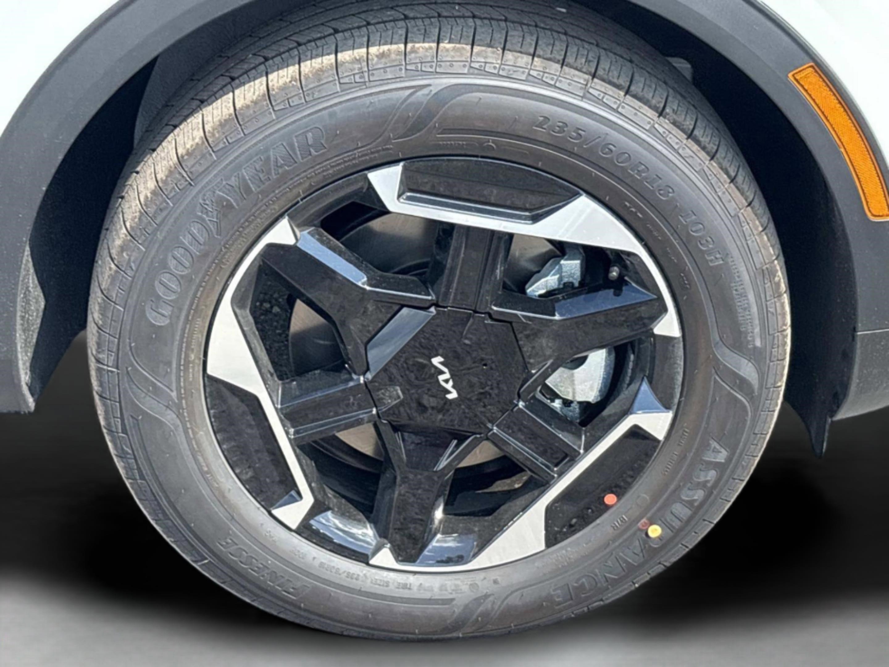 New 2026 Kia Sportage S image 9