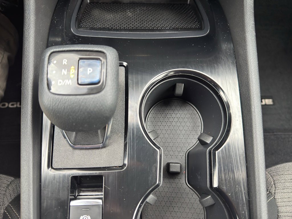 Used 2021 Nissan Rogue SV image 10