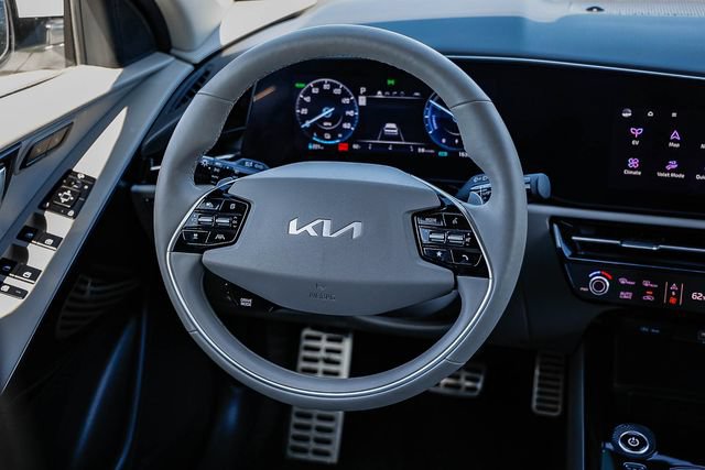 Used 2024 Kia Niro Wave FWD image 16
