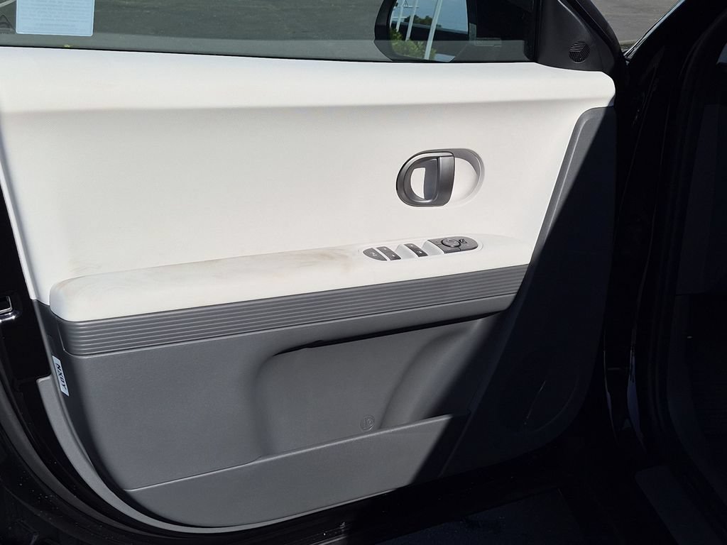 New 2026 Hyundai Ioniq 5 SEL RWD image 12
