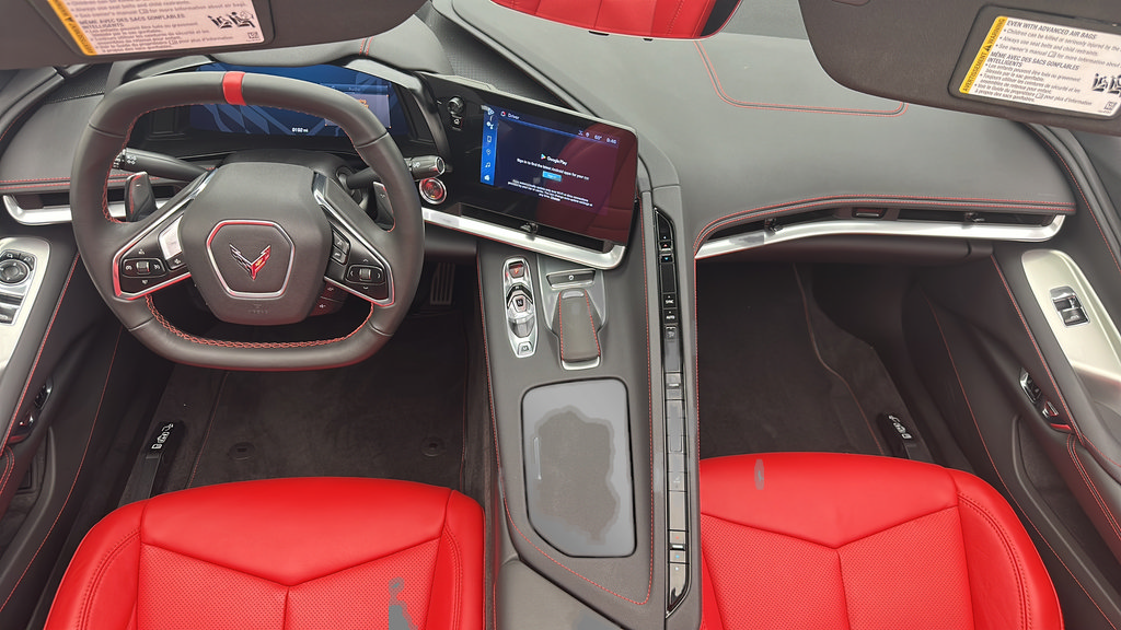 Used 2024 Chevrolet Corvette Stingray Coupe w/ Z51 Performance Package RWD image 9