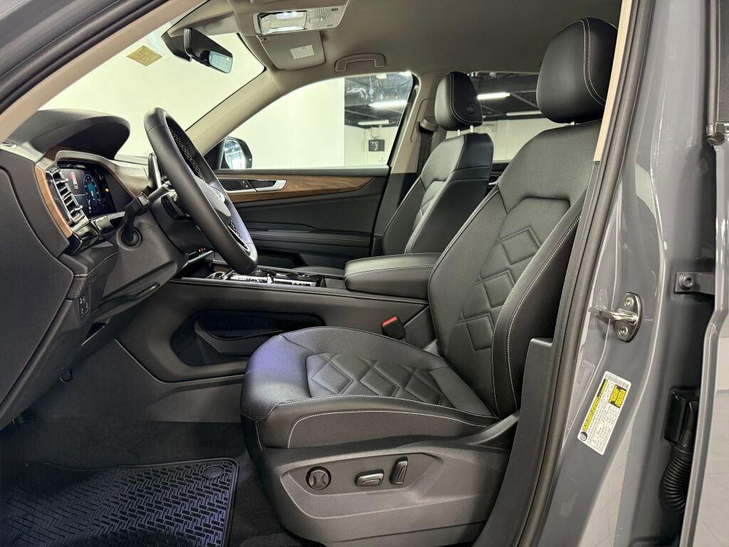 New 2026 Volkswagen Atlas SE image 18